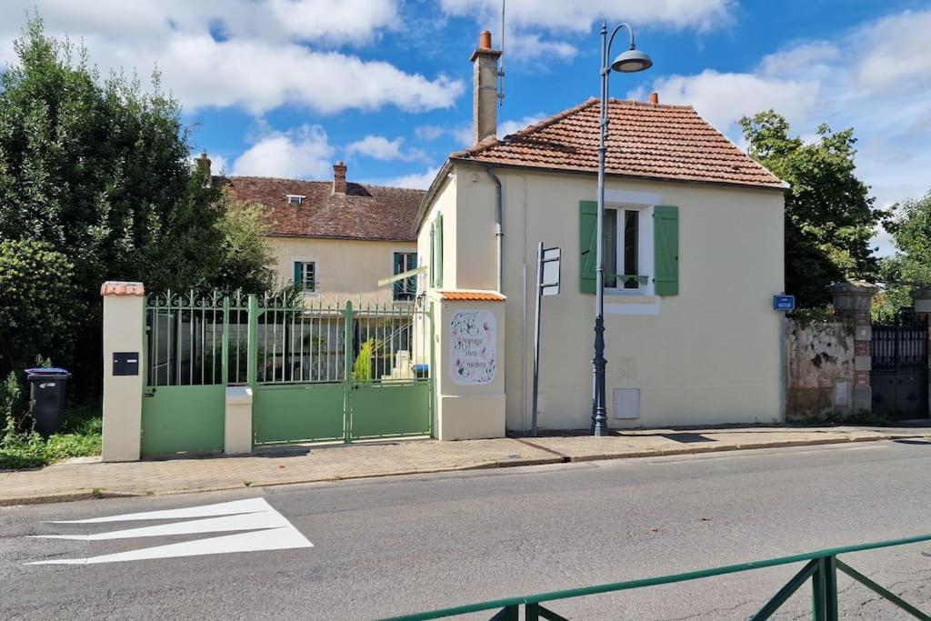 Maison 15 Minutes De Disney Le Refuge Des Contes Mareuil-lès-Meaux Exteriér fotografie